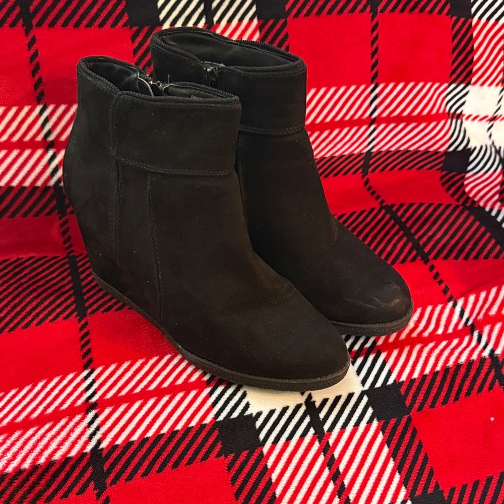 Canyon River Blues Black Ankle Booties